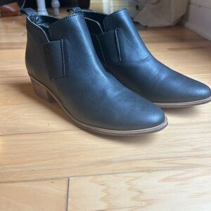 Tory Burch Kira Black Leather Ankle Booties for Women